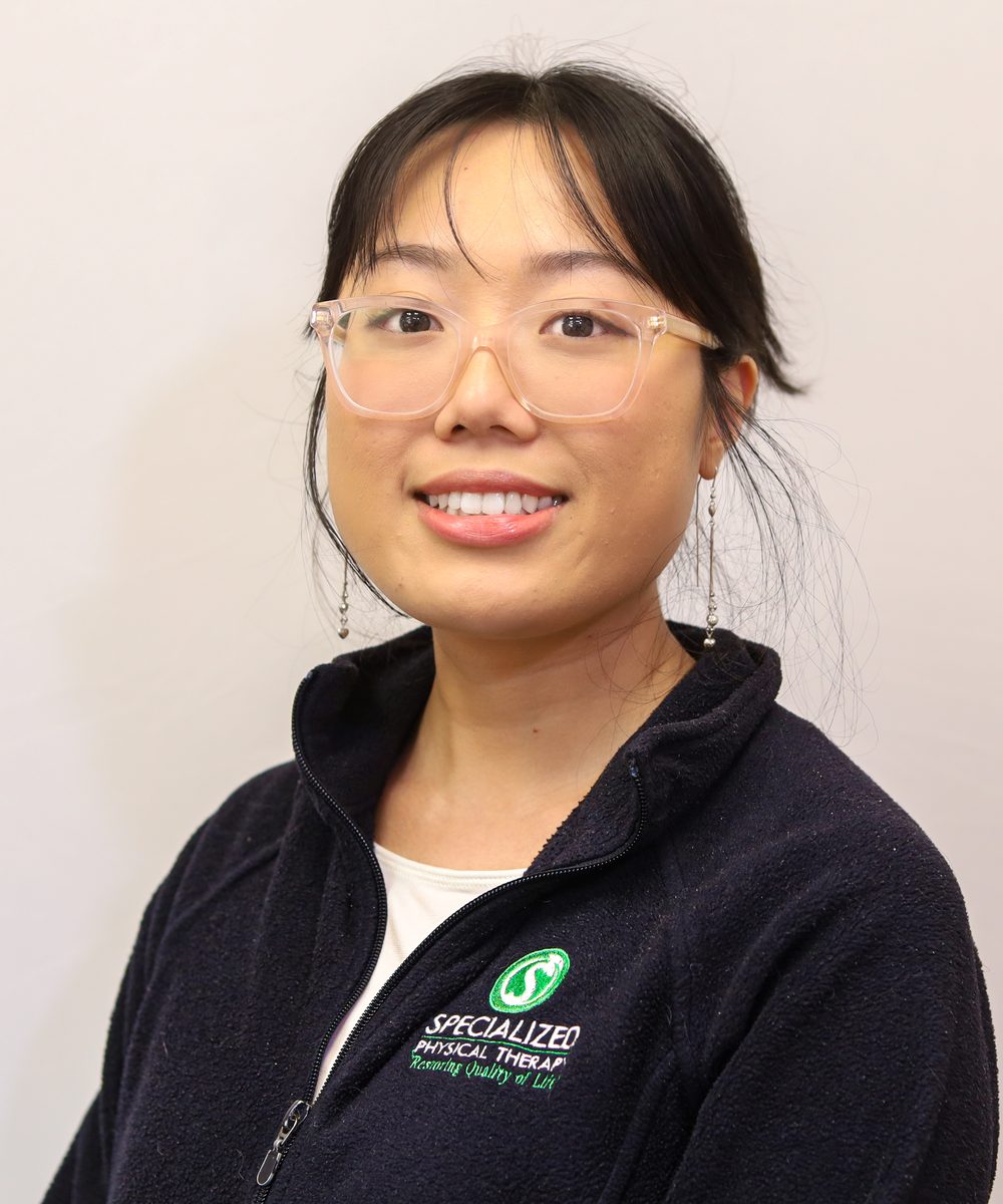 Portrait of Avina Tran-Lieu, Administrative Assistant